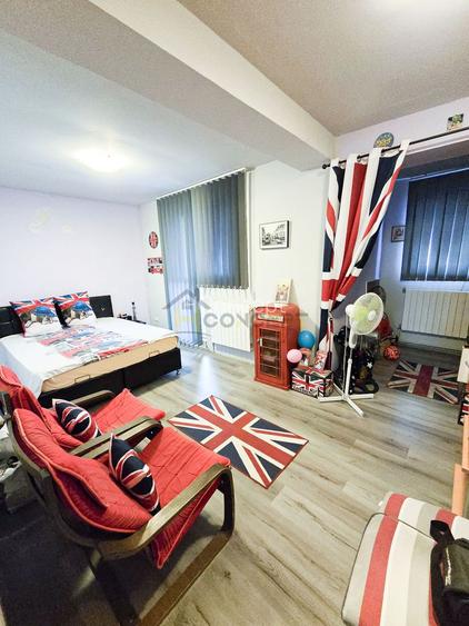 Vila individuala 6 camere Zona Ghencea Metrou Raul Doamnei Comision 0% - 8