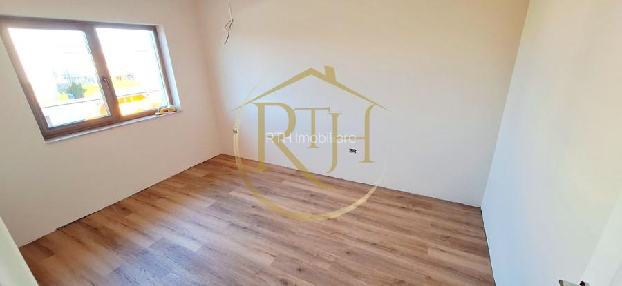 Oferim spre vanzare casa-duplex cu 4 camere si 3 bai situata in Giroc - 12