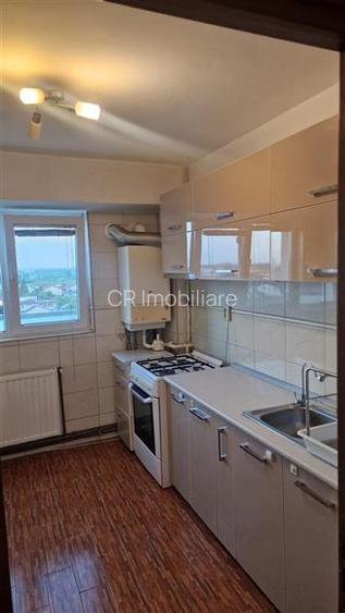 Apartament de 2 camere Titan 1 Decembrie Centrala proprie Metrou - 3