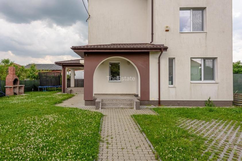 Vilă Spațioasă de Închiriat în Crevedia – Ideală pentru Familie (P+1+M) - 38