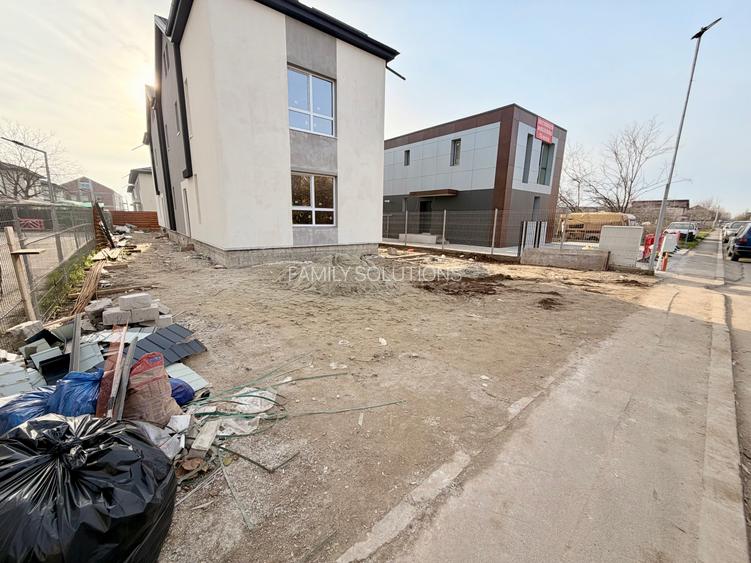 Casa deosebita P+1+M. Strada asfaltata. Constructie noua. - 2