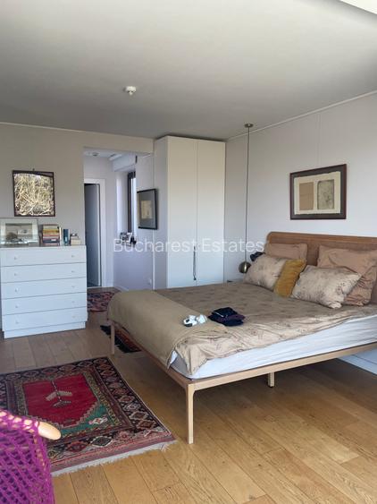 Oxford Gardens beautiful 5 bedrooms semi-furnished villa - 40