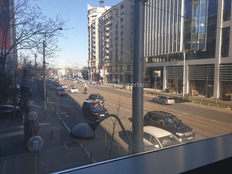 SPATIU CLINICA  SI BIROURI IN CLADIRE  LUX, PIATA VICTORIEI - 3