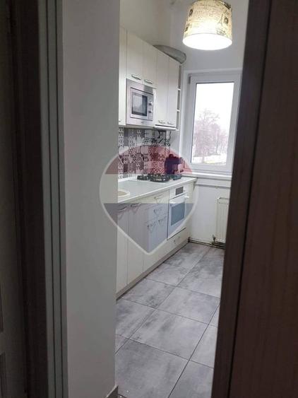 Apartament cu 2 camere de închiriat în zona Tineretului
