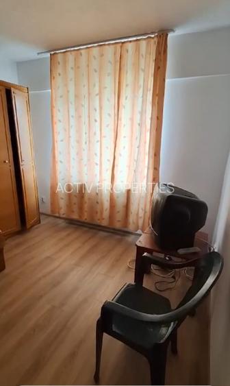 Vila 2013,mansardata 2018,P+1+M, 5 camere,bai 4, su 150mp,teren 550mp, parcari 4 - 7