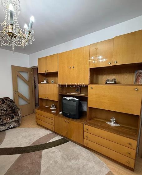 Apartament 2 camere, decomandat, zona Tg Cucu - 2