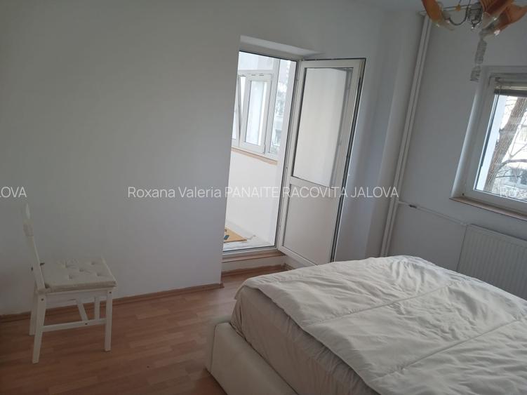 Vânzare apartament stradal,3 camere – Sector 6, Str. Vlădeasa, Etaj 3, bloc 1983 - 4