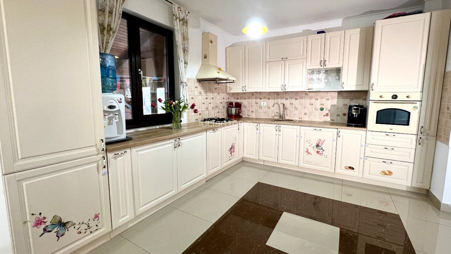 Vilă P+1 BERCENI. Teren 400. Gaze, apă, asfalt, stb 50m. Mutare imediata - 4