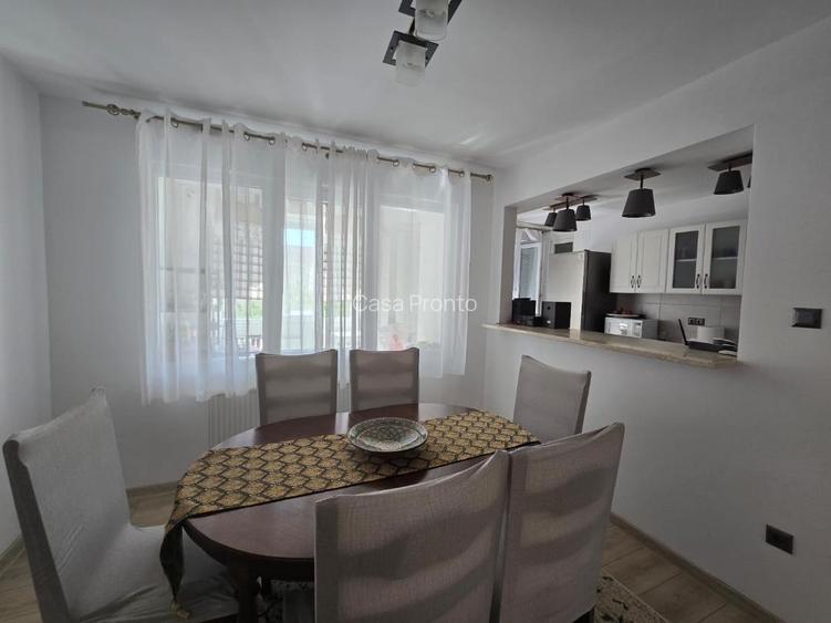 De vanzare Apartament 3 camere, zona Centru. - 4