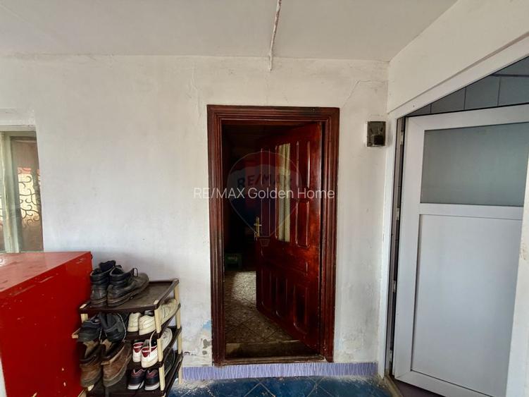 Casă cu 4 camere si teren 7727 mp Blidari - 11