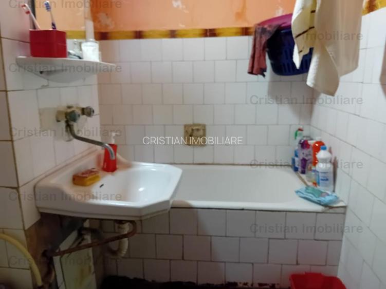 LIBER! 2 cam 50mp Confort 1 Decomandat, etaj 2 din4 , Viziru 3 - 6