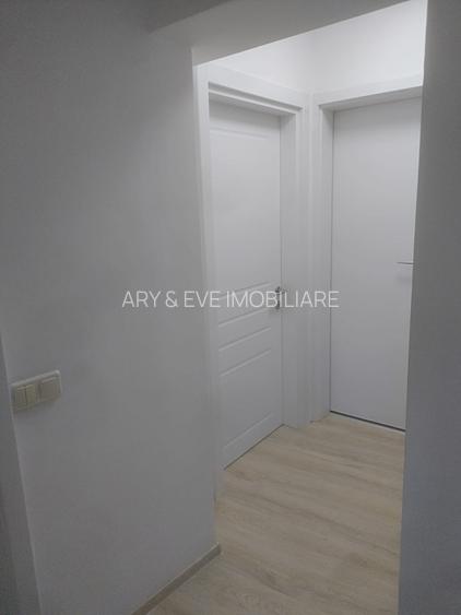 For Rent: Premium 4-Room Apartment | Unirii Square | Panoramic ViewWe - 19