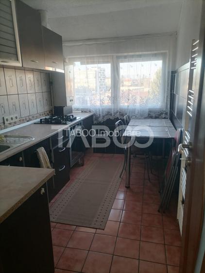 Apartament 3 camere decomandat cu balcon de inchiriat - 8