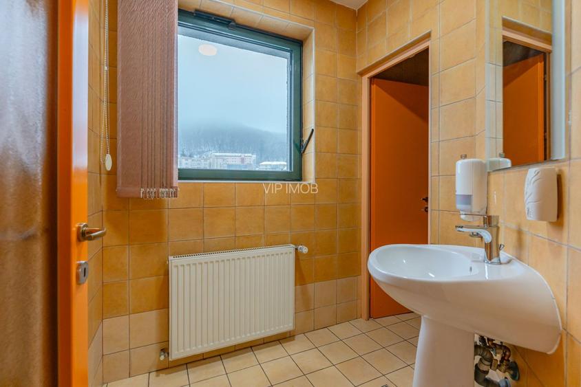 Spațiu birou individual în Brașov, Centru: 39 mp utili pe Strada N. Titulescu - 16