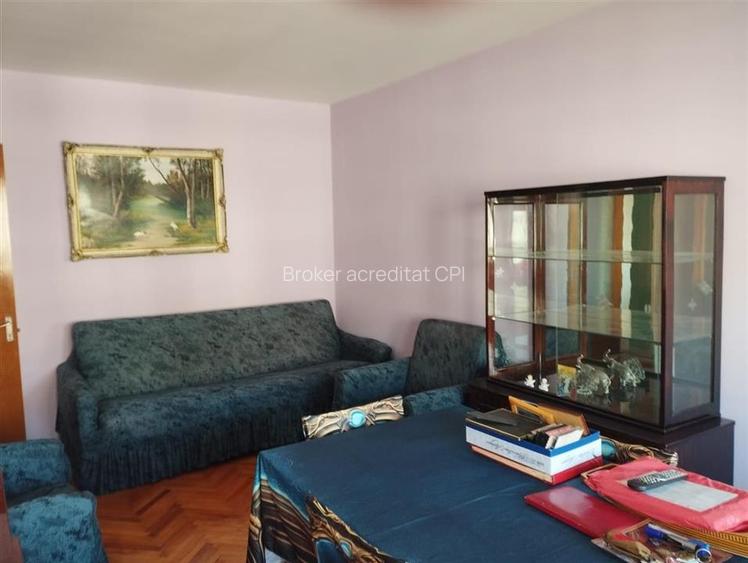 3 camere decomandate centru - 6