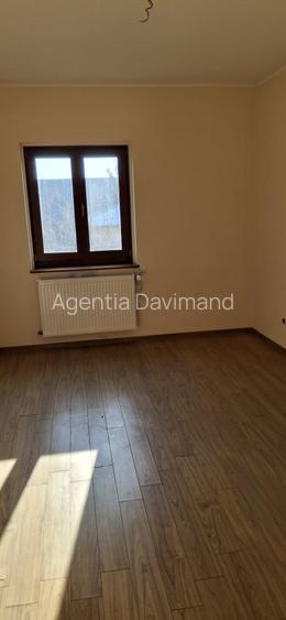 Vila D+P+E  ,  Suprefata construita desfasurata=657mp + teren, S=1076 MP. - 4