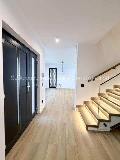 PROIECT DEOSEBIT ZONA LIPOVEI - 8