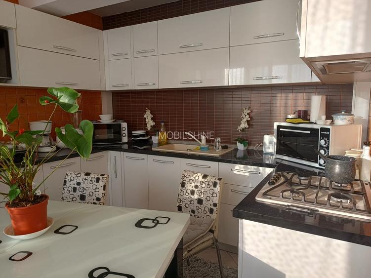 Ofer spre închiriere apartament lux 4 camere în stațiunea Mamaia - 13