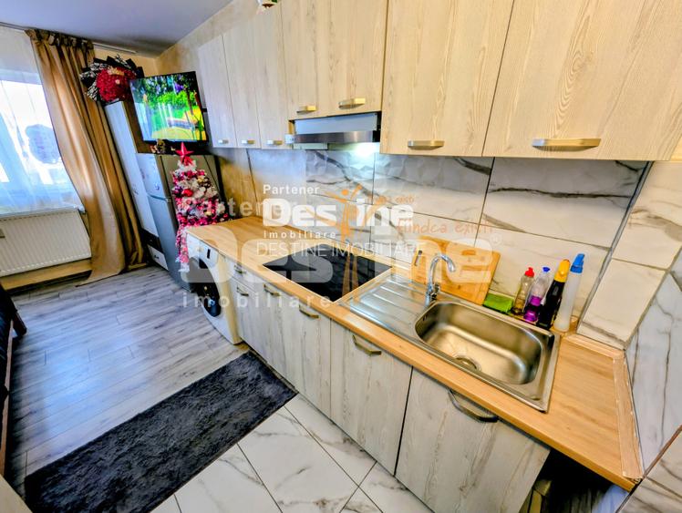 Cameră cămin 16 mp baie proprie mobilat și utilată renovată etaj 2 Frumoasa - 4