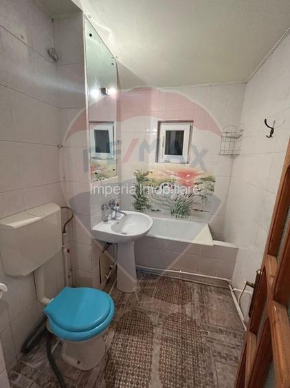 Apartament 3 camere  -1 Mai (in spate la Pelendava) - 3