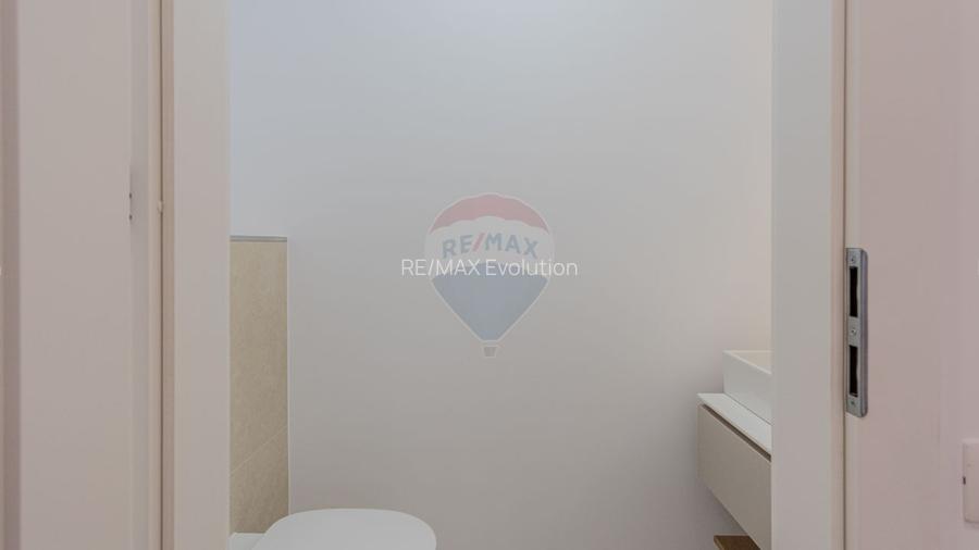 Clinica medicala-9 cabinete- URBAN PLAZA - bloc 15 parter! - 45