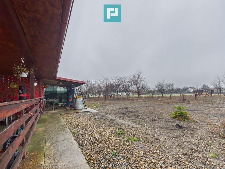 Casă frumoasă la Iratoș la preț bun - 31