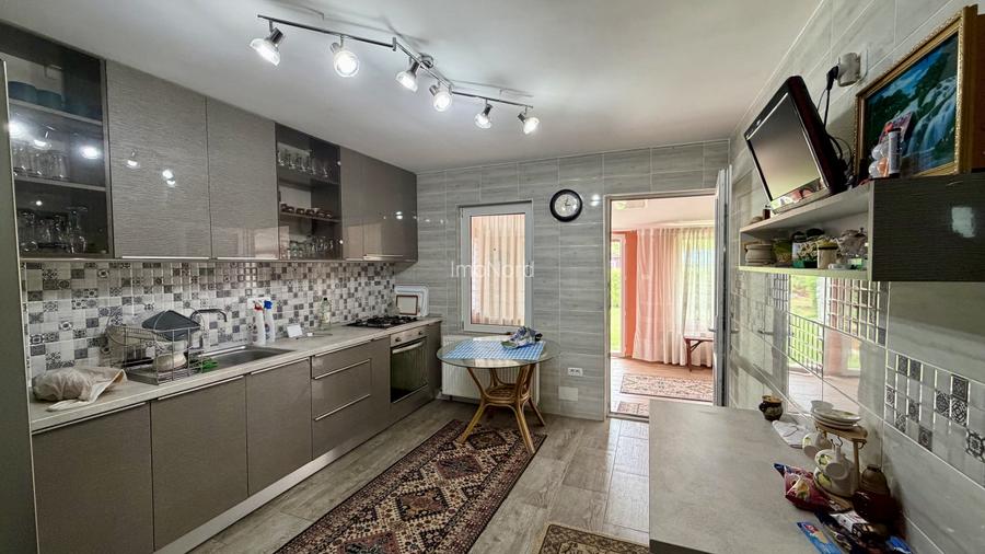Tunari casă în Dimieni – 3 camere, curte amenajată, grădină cu seră, parcare - 9
