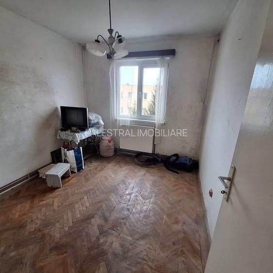 Apartament 2 camere Florilor,centrala proprie,liber,64000 Euro - 3