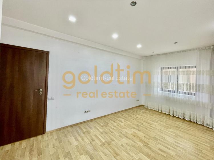 SPATII GENEROASE/ TERASA 33 mp/ SPATII DEPOZiTARE - 26