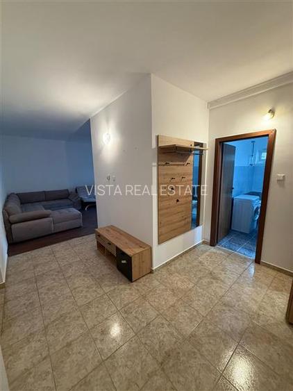 Exclusivitate, Garsoniera 47 mp, Zona Tractorul, Brasov - 2