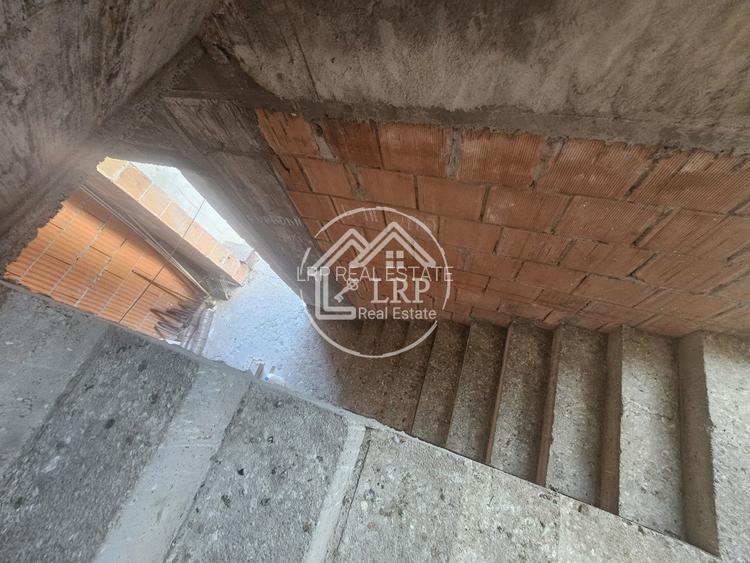 Voluntari-Catedrala, vila 7 camere P+1+M, teren 347mp - 15