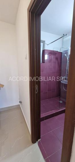 Gara-Abator, apartament cu 3 camere decomandate. - 14