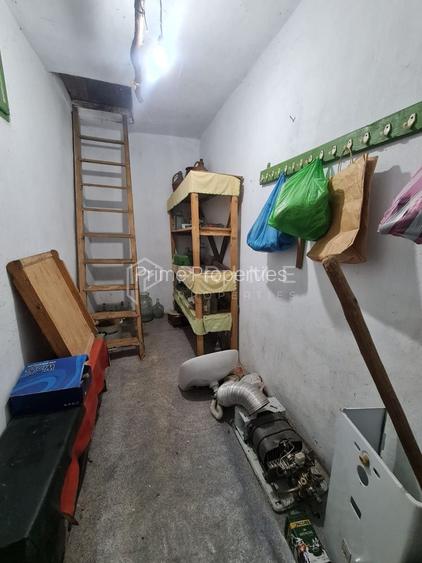 Casă cu teren de 1.000 m² – utilități complete, ideală pentru renovare - 8