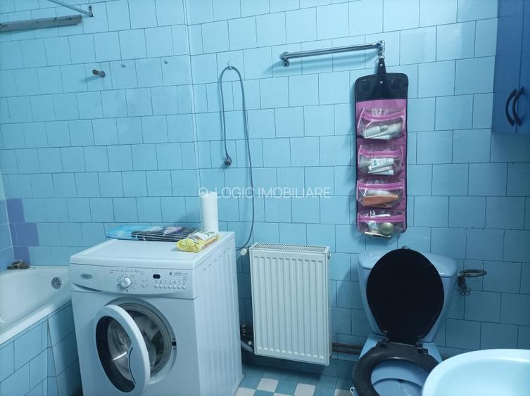 Casa 4 camere libera la vanzare zona Central - 11