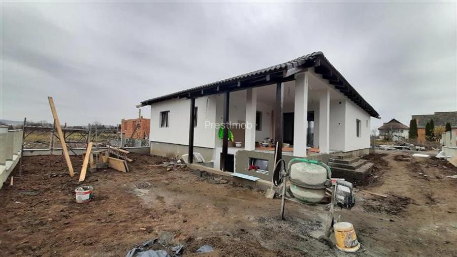 Casa de vanzare , 4 camere,5 arii teren, Sancraiul de Mures, semifinisat - 2