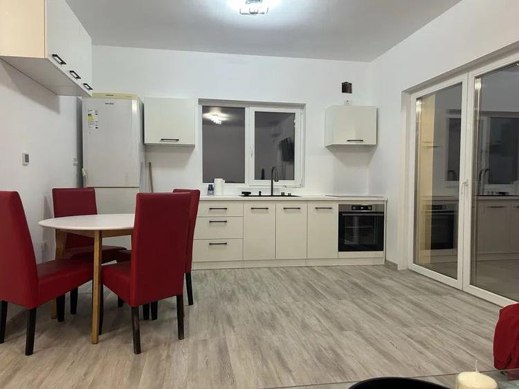 DUPLEX ZONA CARAGIALE LA 600 EURO
