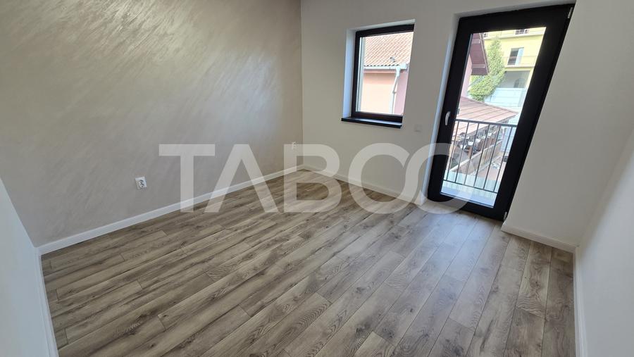 Apartament de vanzare 3 camere etaj 1 balcon si parcare Shopping City