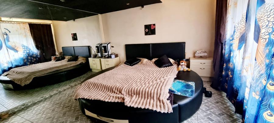Casa, 170 mp, teren 1400 mp, zona Bariera Valcii