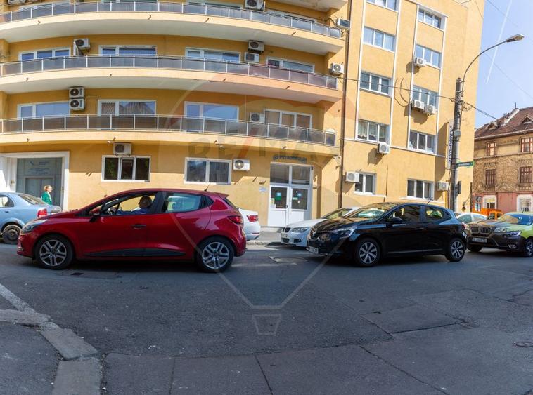 Cladire de birouri cu 100% grad de ocupare - Str. Caderea Bastiliei