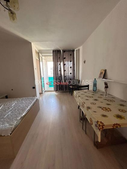 Dristor, Ramnicu Sarat, Rond, Scoala - 4