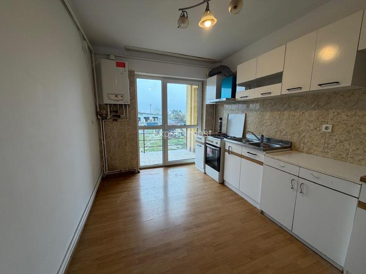 Vand apartament 3 camere - decomandat - etaj 1 - cartier Trei Stejari - 6