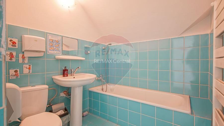 Casă / Vilă cu 9 camere de închiriat în zona Centrul Civic! - 22