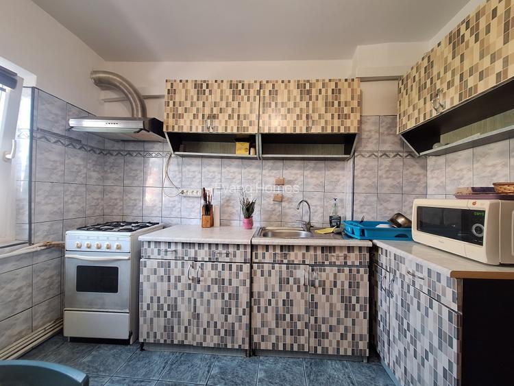 Super pret - 3 camere, decomandat, 2 bai, 73 mp utili - Buziasului - 12