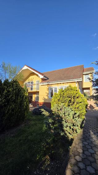 Casă cu mansardă și teren generos – zona Lucian Blaga - 2