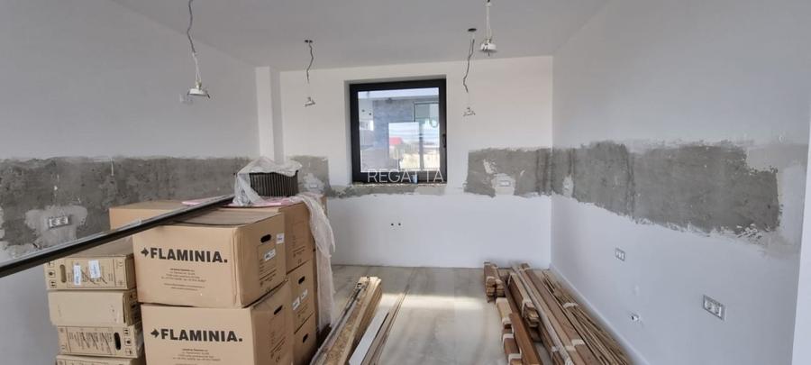 Vila Lux cu vedere la LAGUNA ALBASTRA - 30