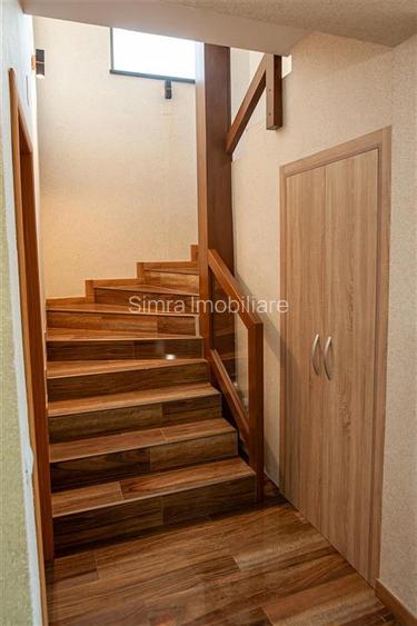 Vila D+P+E cu jaccuzi exterior in Iosia - 20