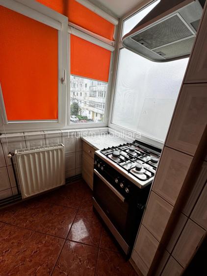 Ap 2 camere conf 1 dec, etaj 2/4, Malu Rosu - 3