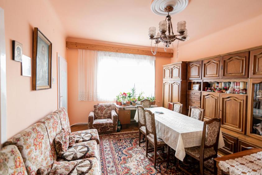 Casa situata pe colt cu terasa, ultracentral pe Sucevei - 3