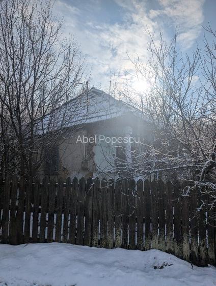 Teren intravilan de vânzare – Peșteana Jiu  - 2