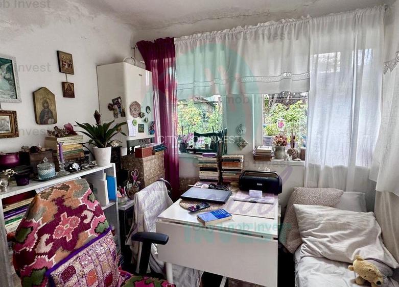 Casa singura la curte  - 7 minute de metrou - 8